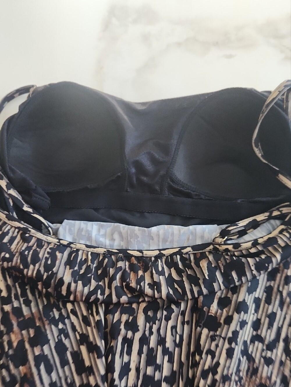 Miraclesuit Animal Print Pleated Tankini Top. 14 & 16 Avail! - Picture 5 of 14